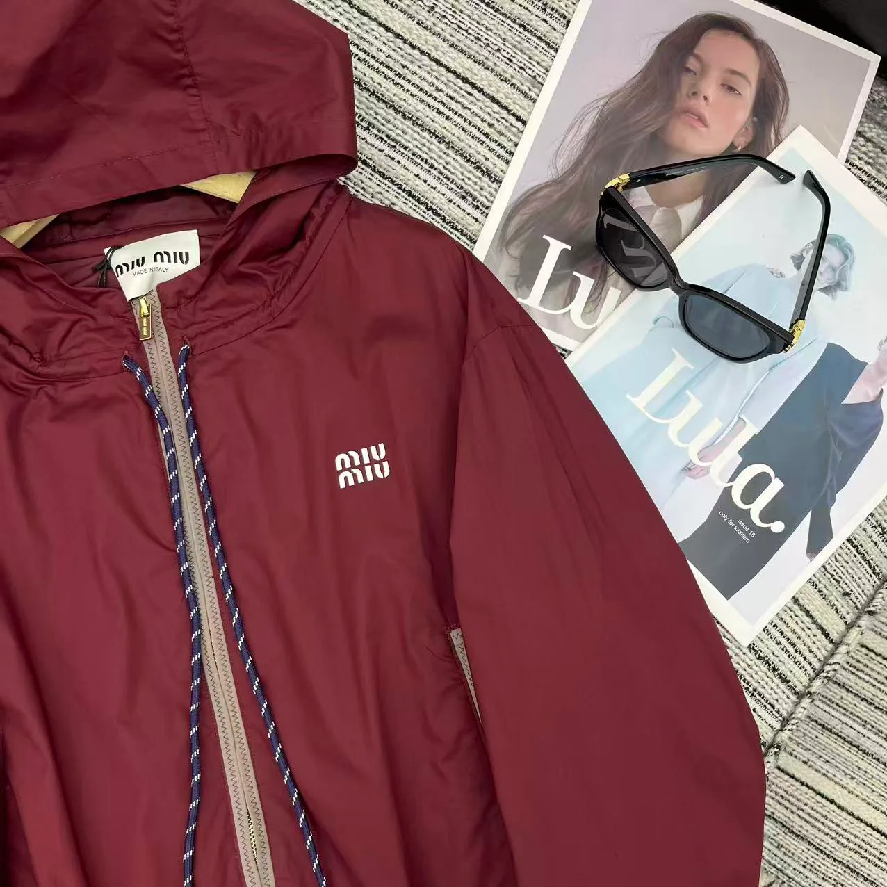 Куртки И Пуховики Женские Miu Miu 3165202