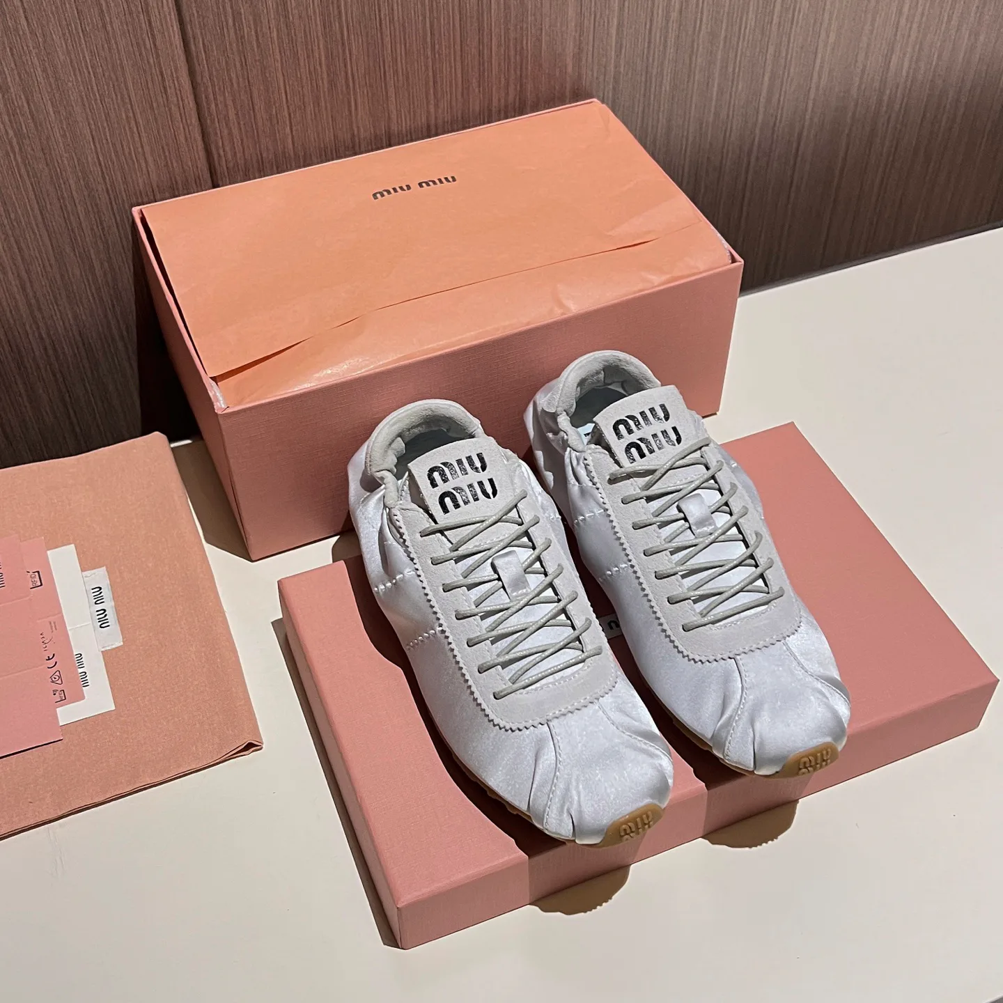 Кроссовки Женские Miu Miu 17968599