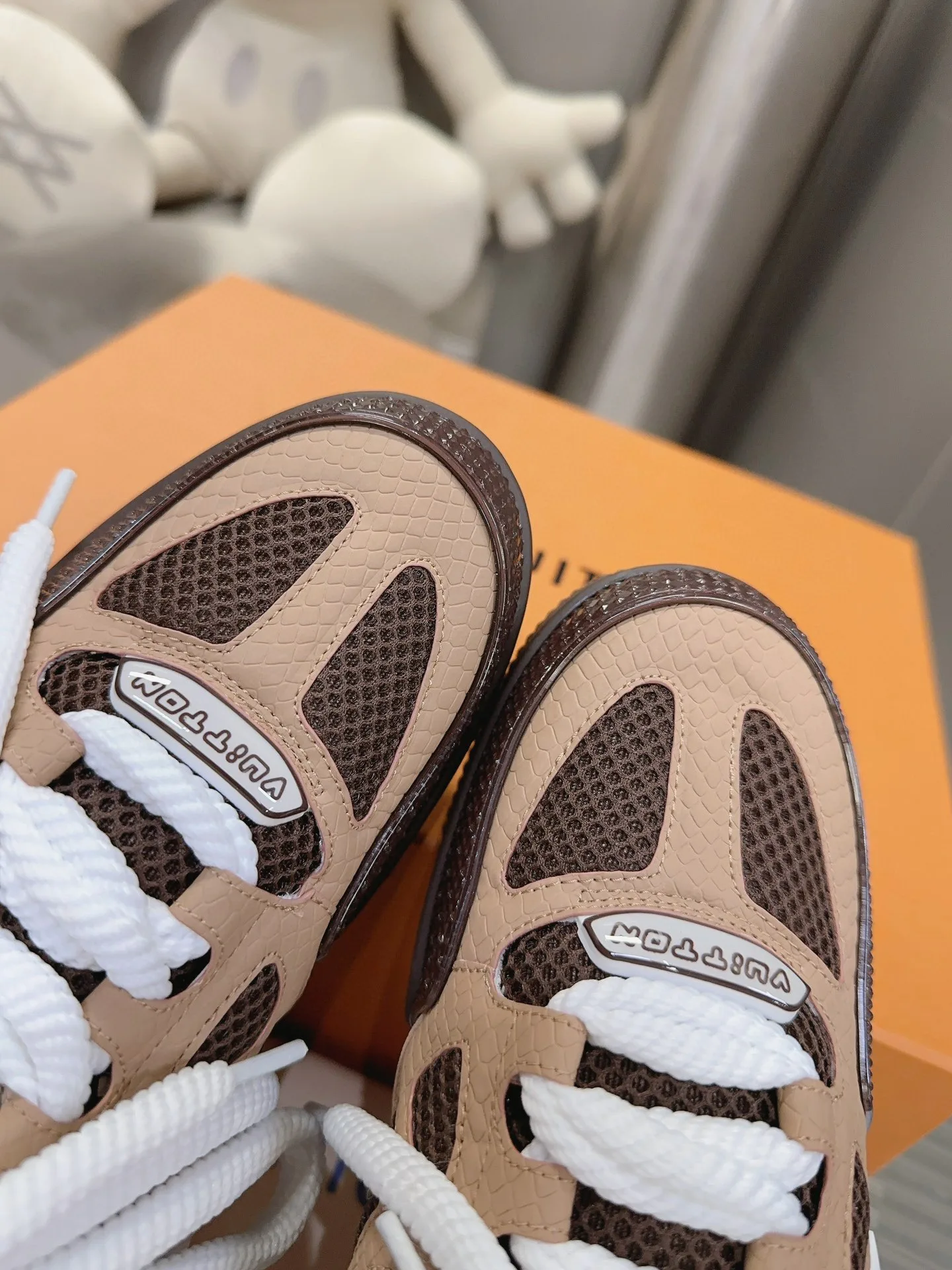 Кроссовки Женские Louis Vuitton 11250518