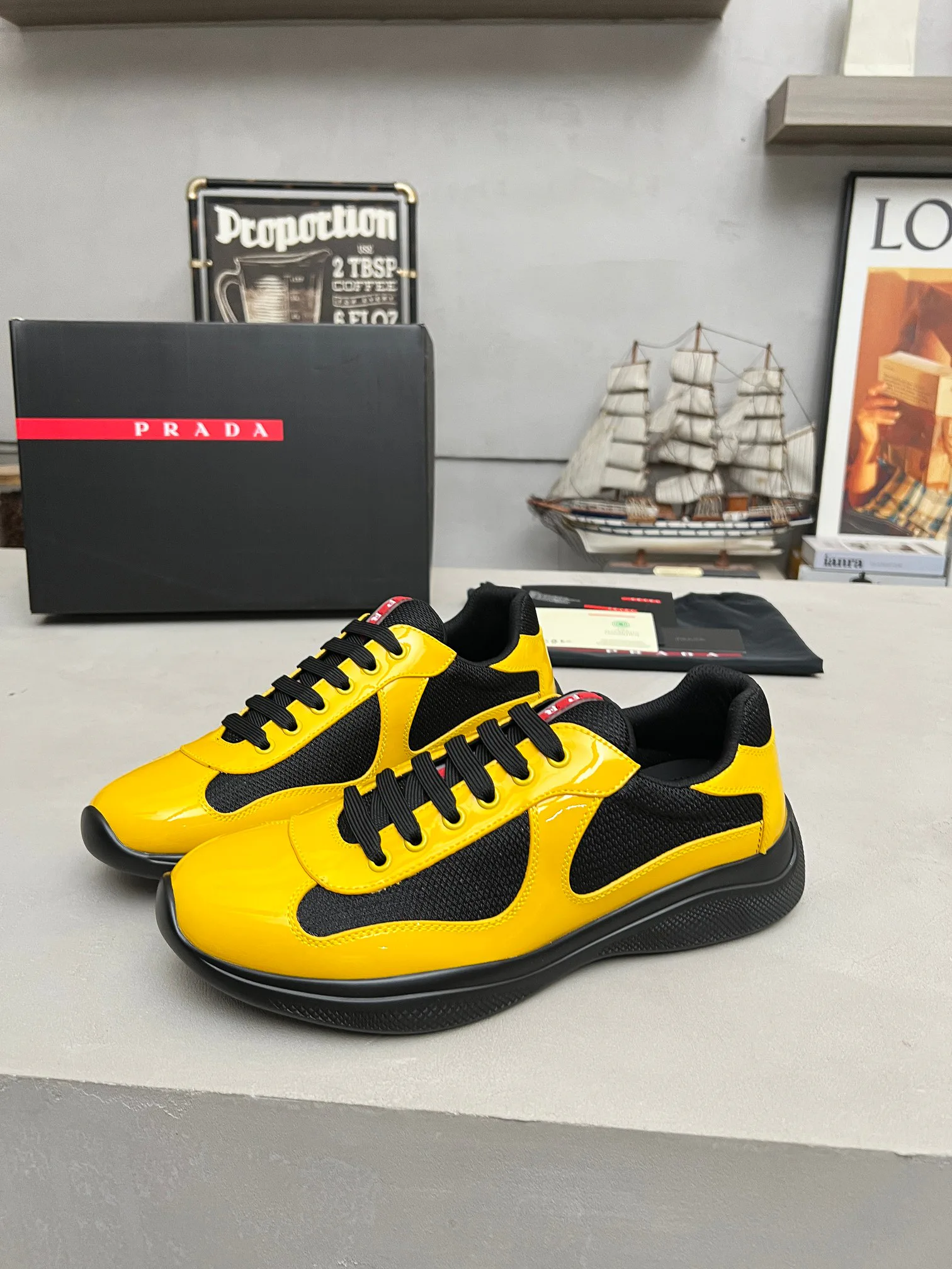 Кроссовки Женские Prada 931593