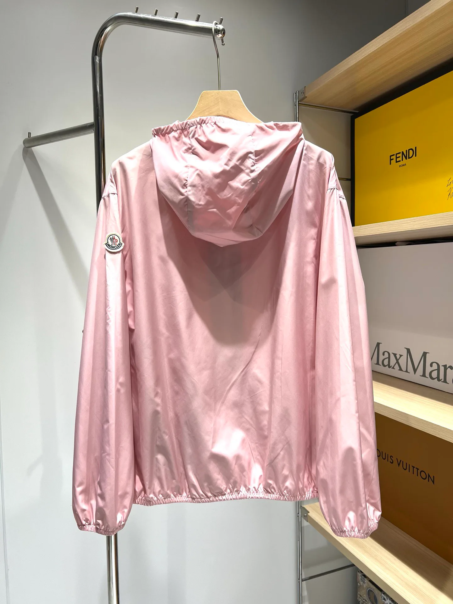 Куртки И Пуховики Женские Moncler 12687066