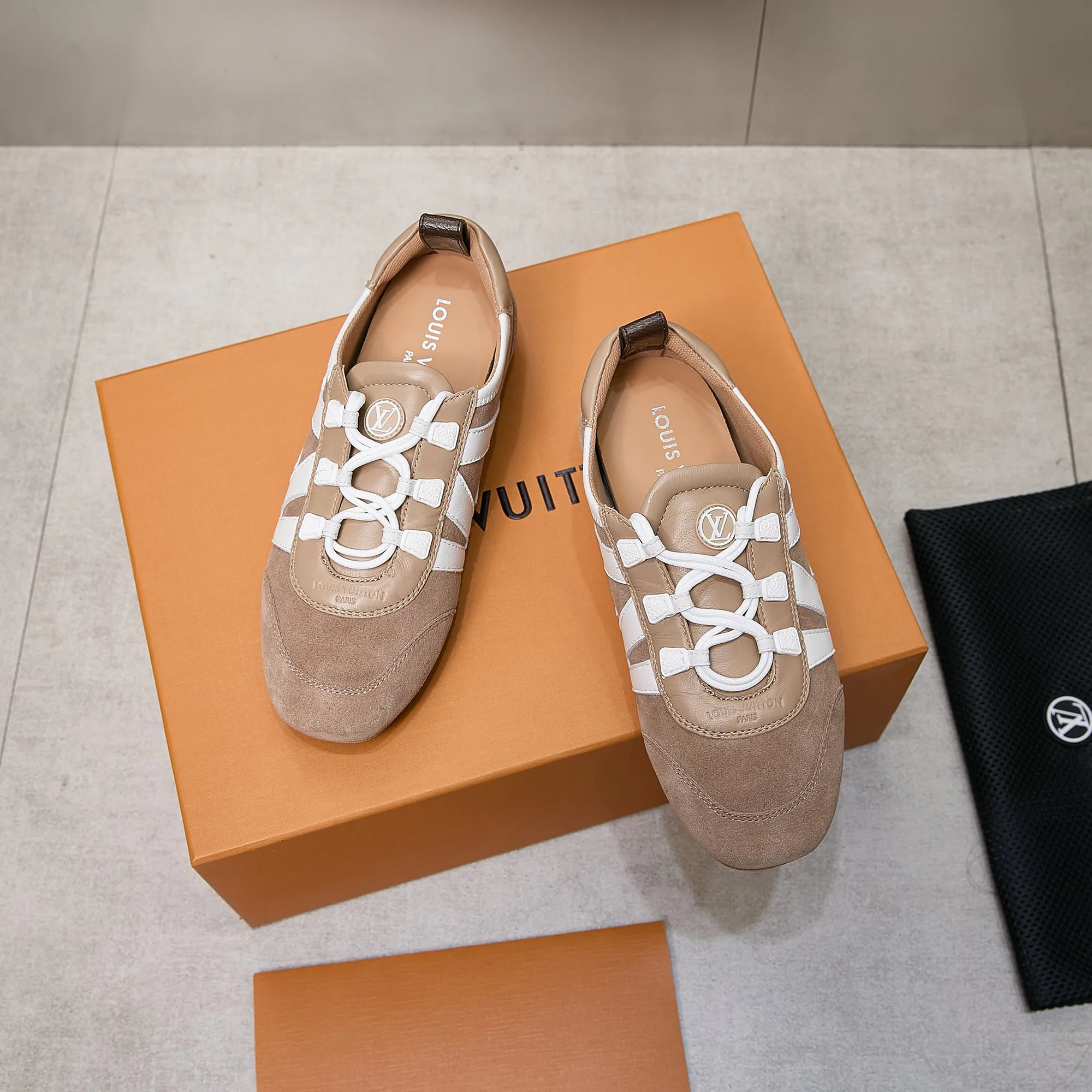 Кроссовки Женские Louis Vuitton 74014