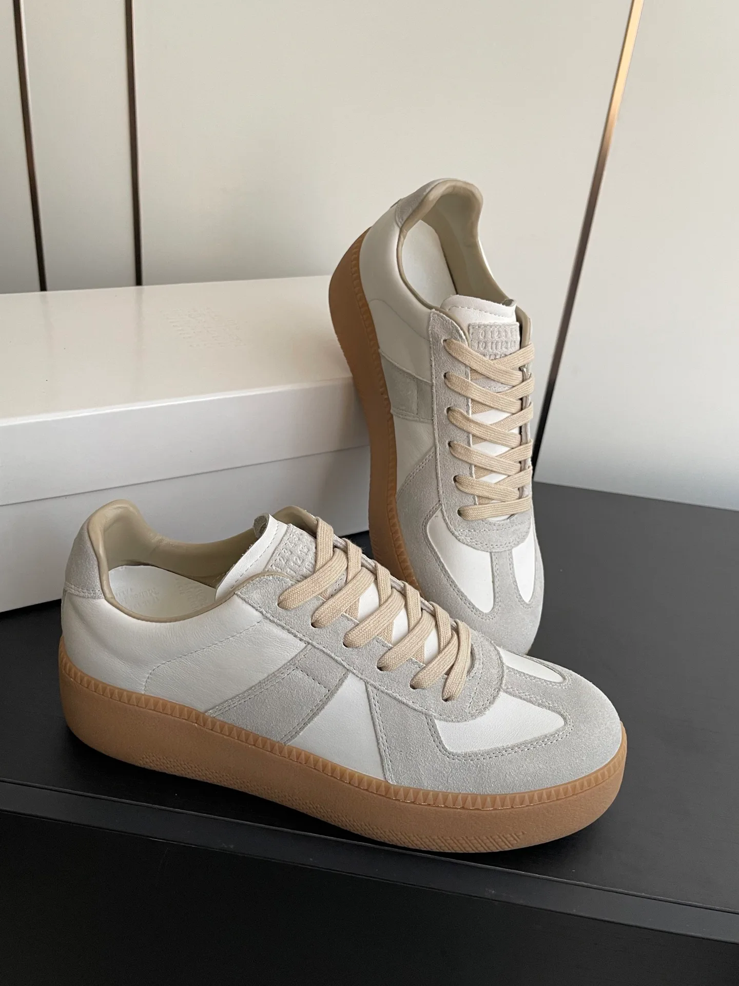 Кроссовки Женские Maison Margiela 13194081
