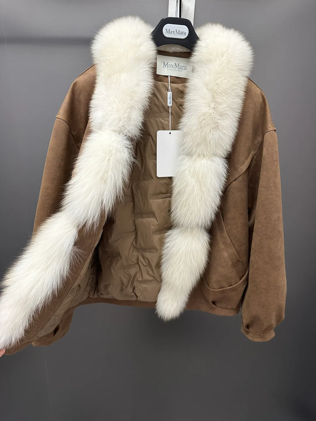 Куртки И Пуховики Женские Max Mara 18702440