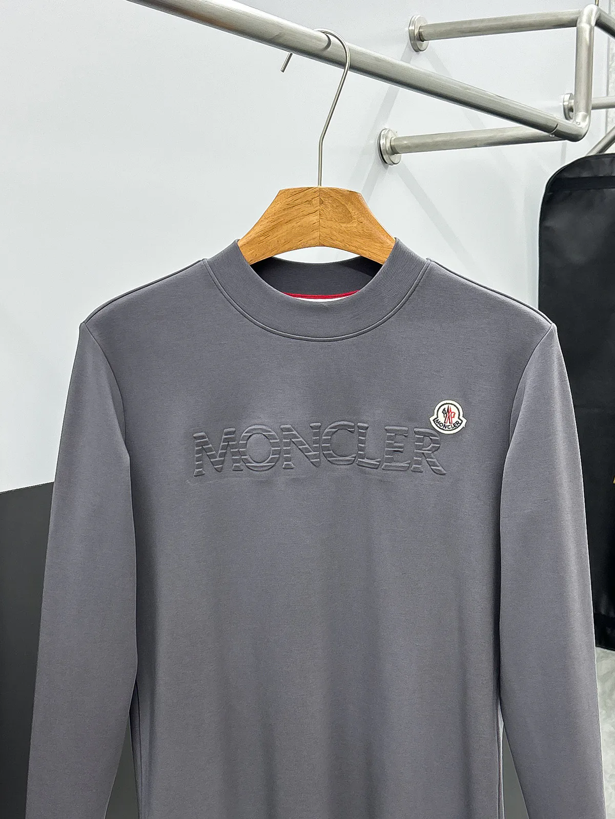 Лонгсливы Мужские Moncler 235315