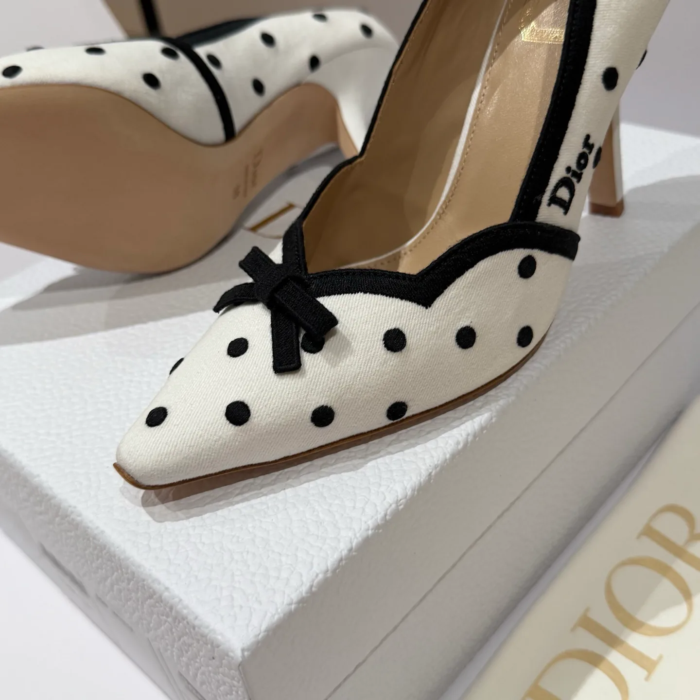 Туфли Женские Christian Dior 18121684