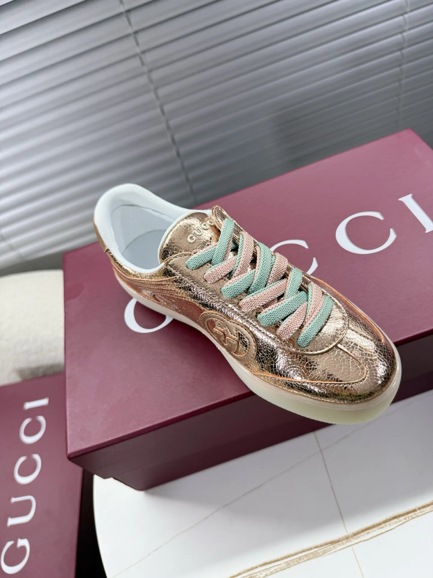 Кроссовки Женские Gucci 355966