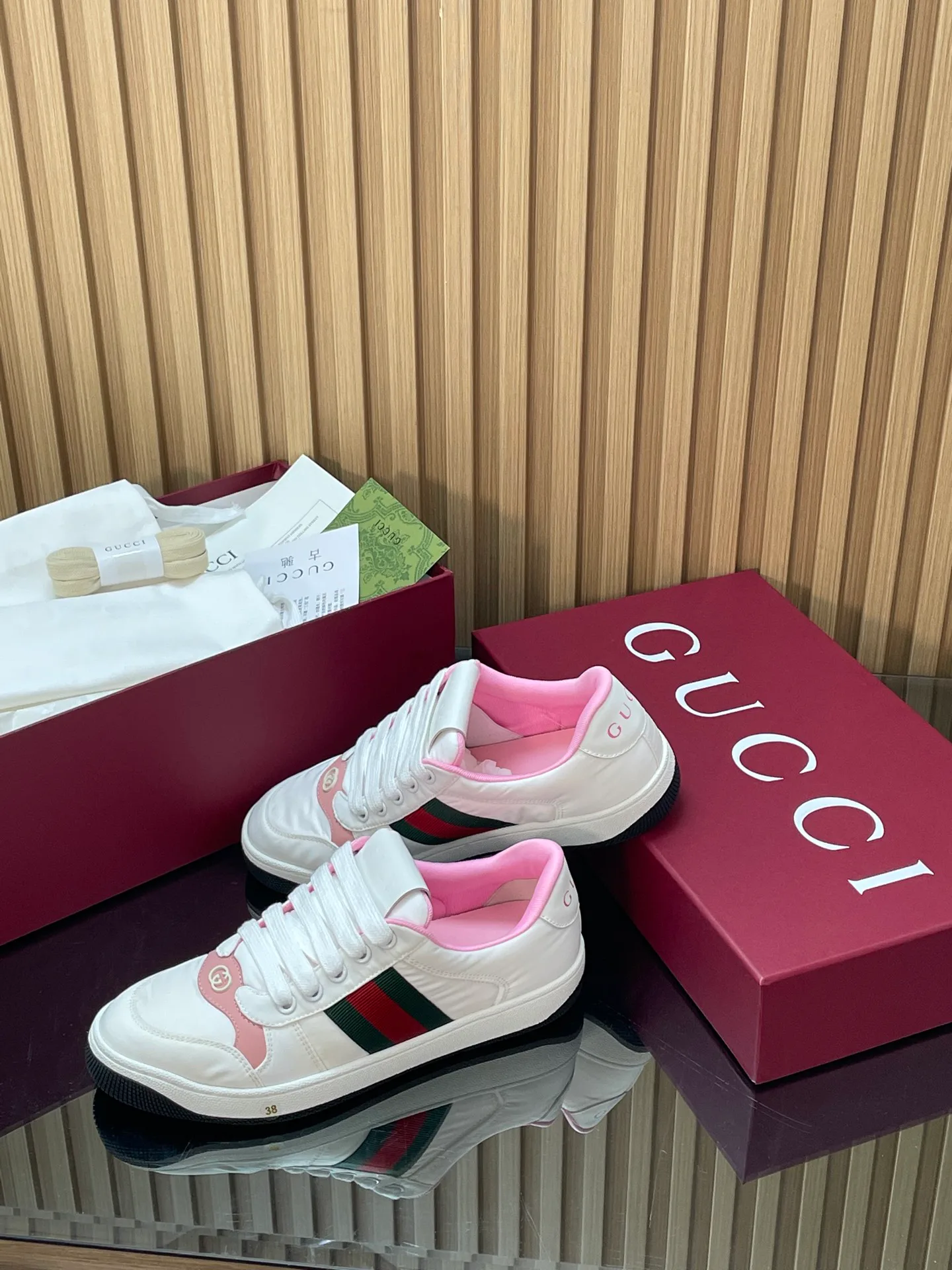Кроссовки Женские Gucci 18700140