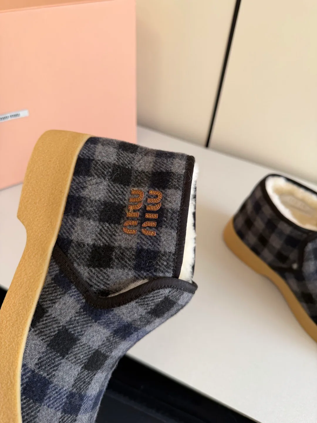 Угги Женские Miu Miu 428295