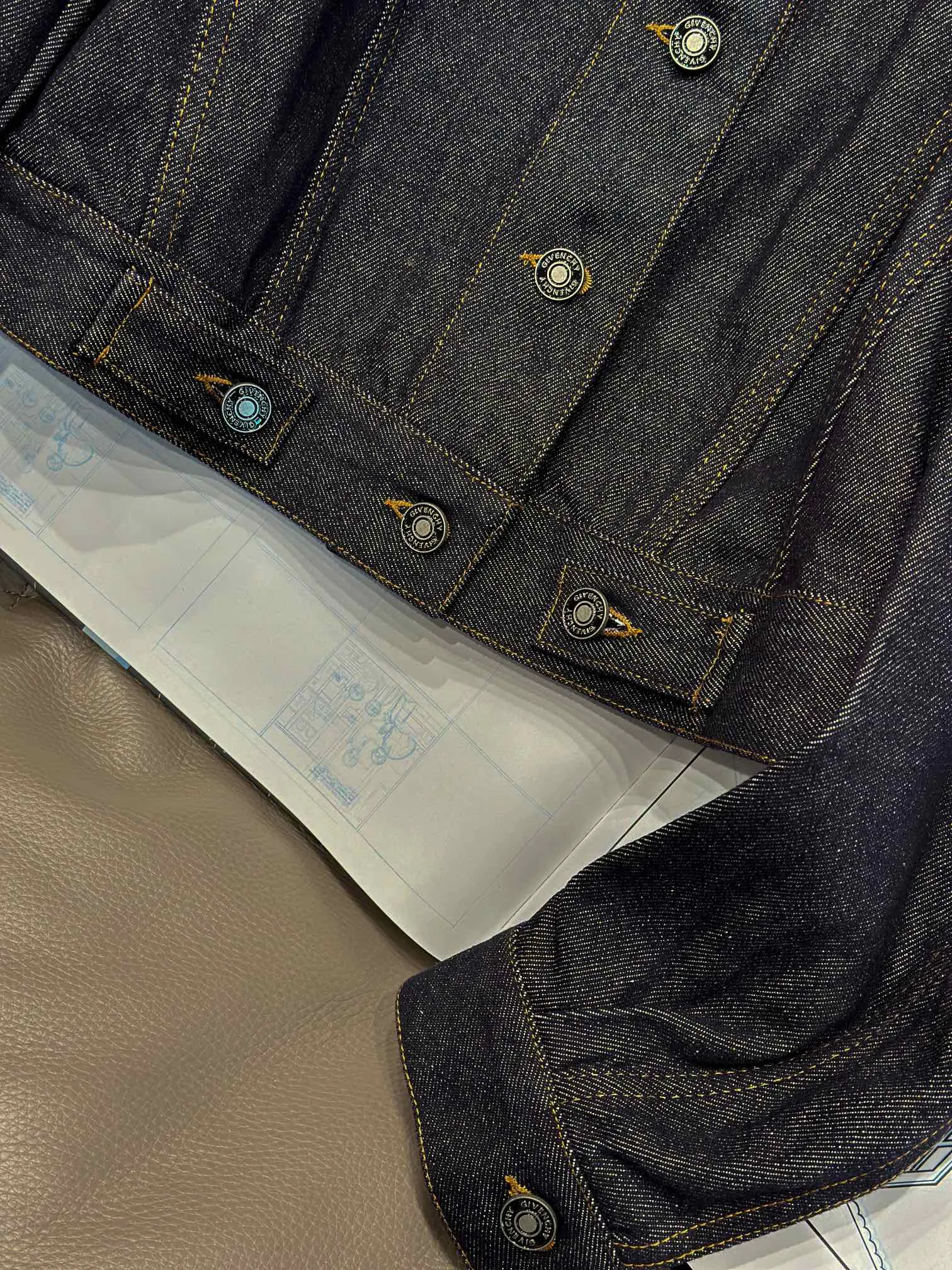 Куртки И Пуховики Женские Givenchy 10299910