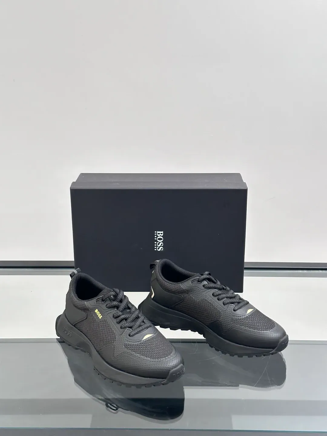 Кроссовки Мужские Hugo Boss 26072