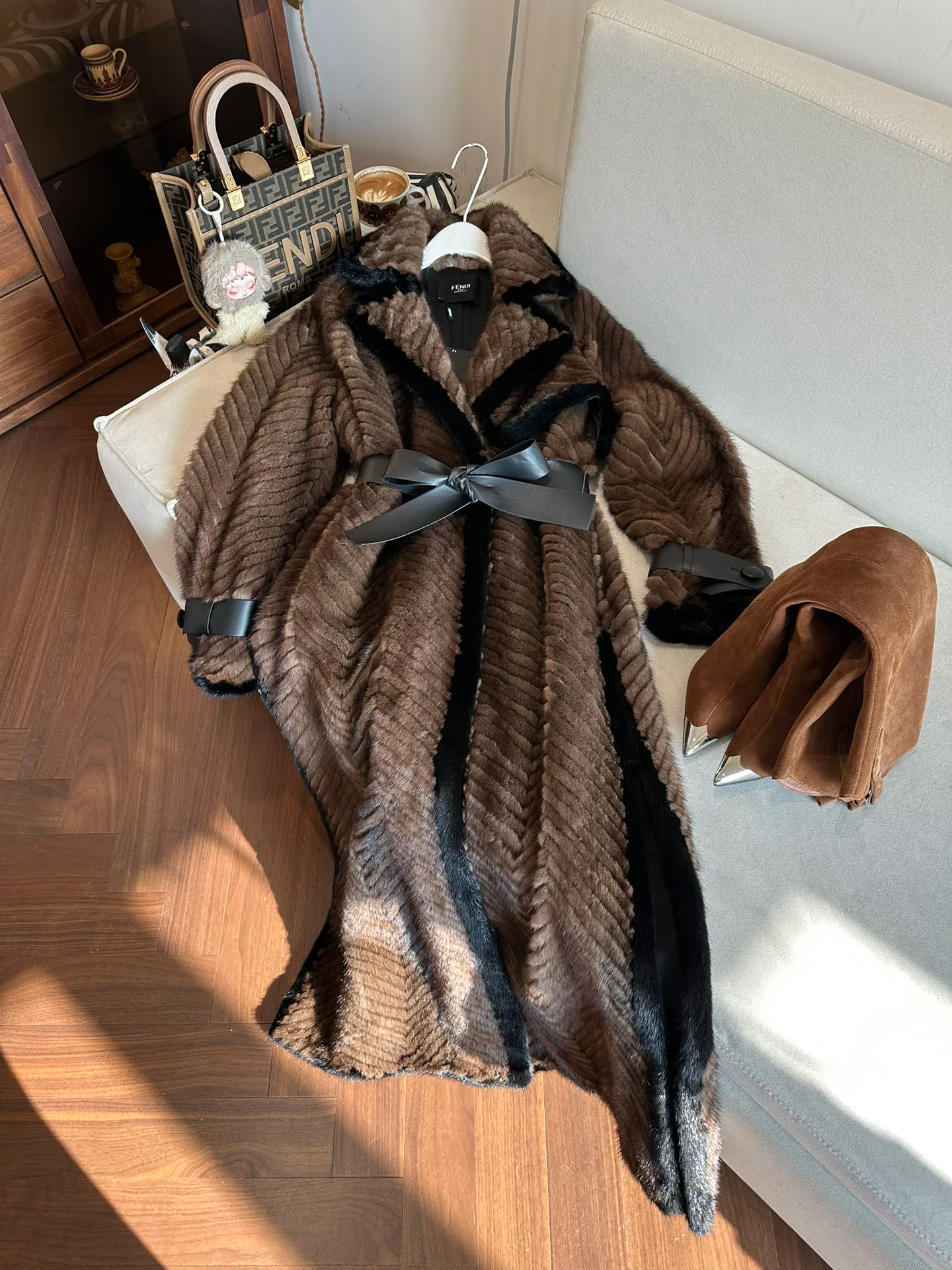 Шубы Женские Fendi 918088