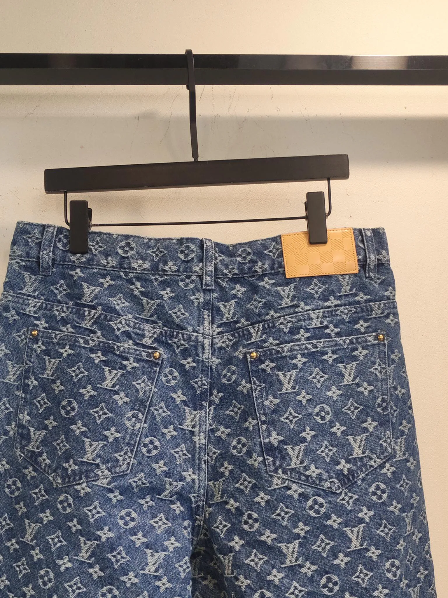 Шорты Женские Louis Vuitton 12836831