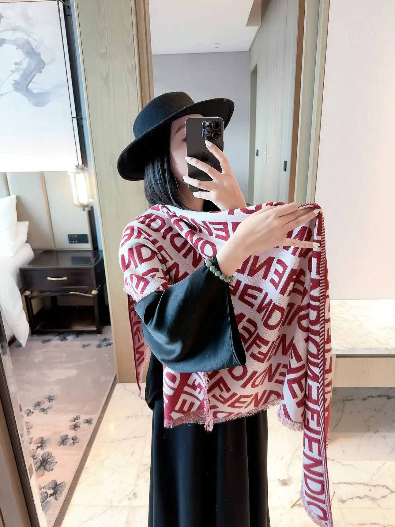 Шарфы Fendi 18002888