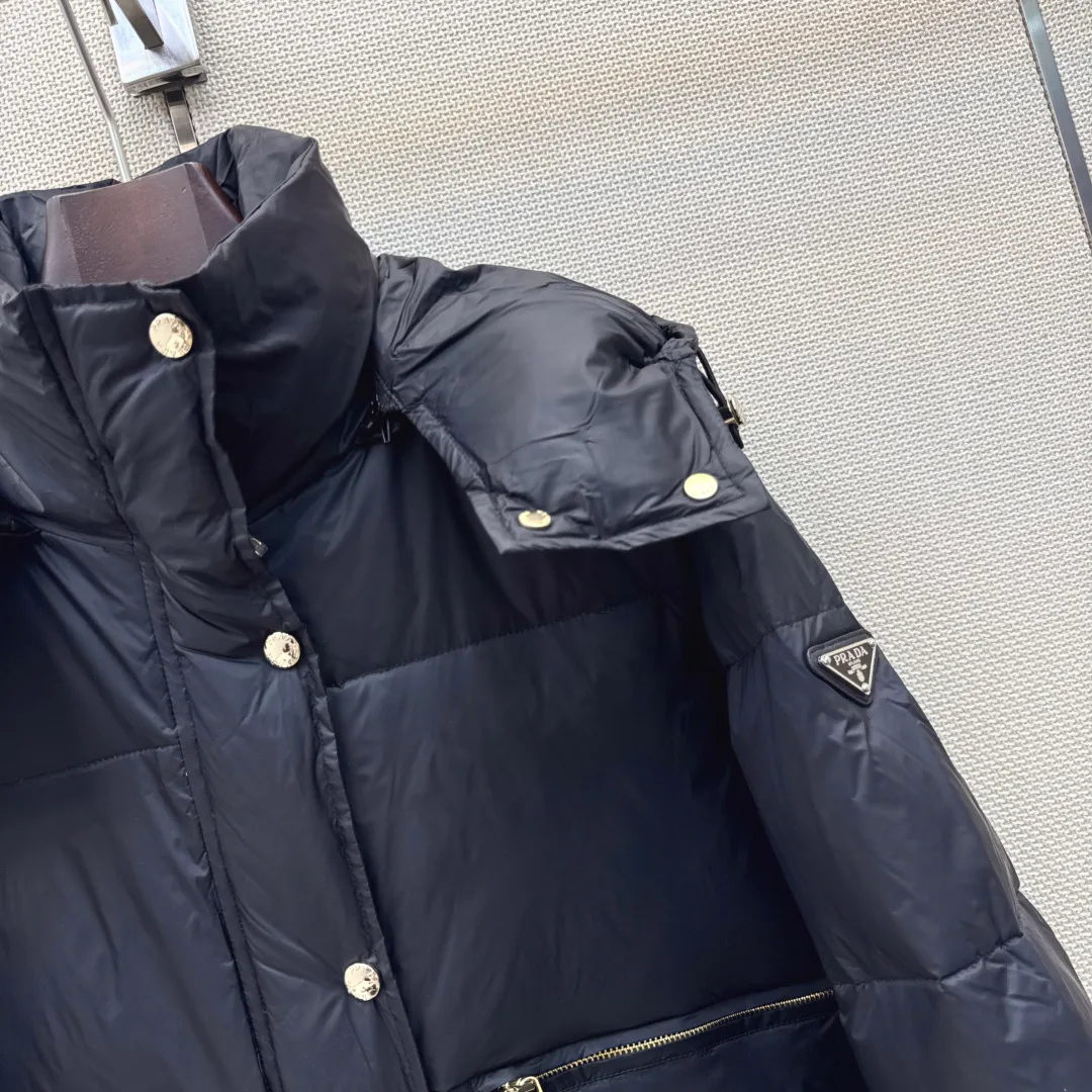 Куртки И Пуховики Женские Prada 18398214