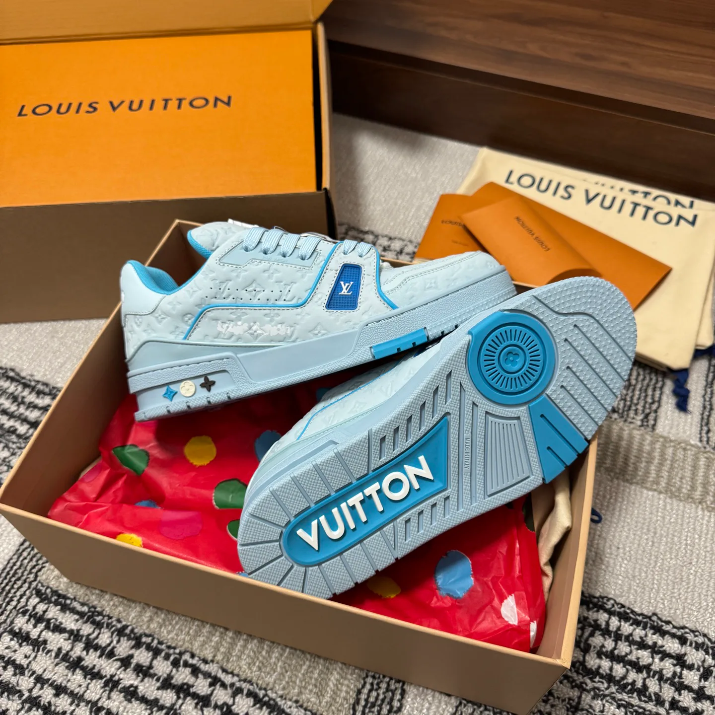 Кроссовки Женские Louis Vuitton 1546827