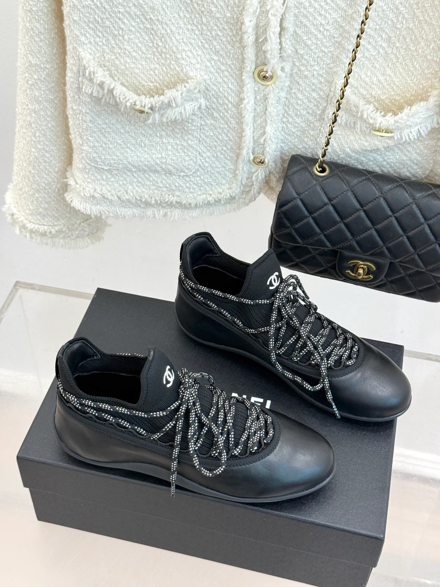 Кроссовки Женские Chanel 16891578
