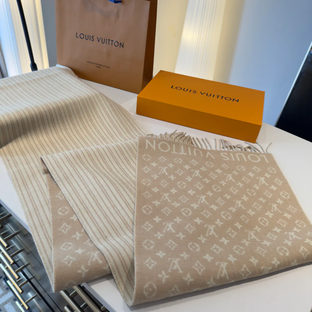 Шарфы Louis Vuitton 5073837