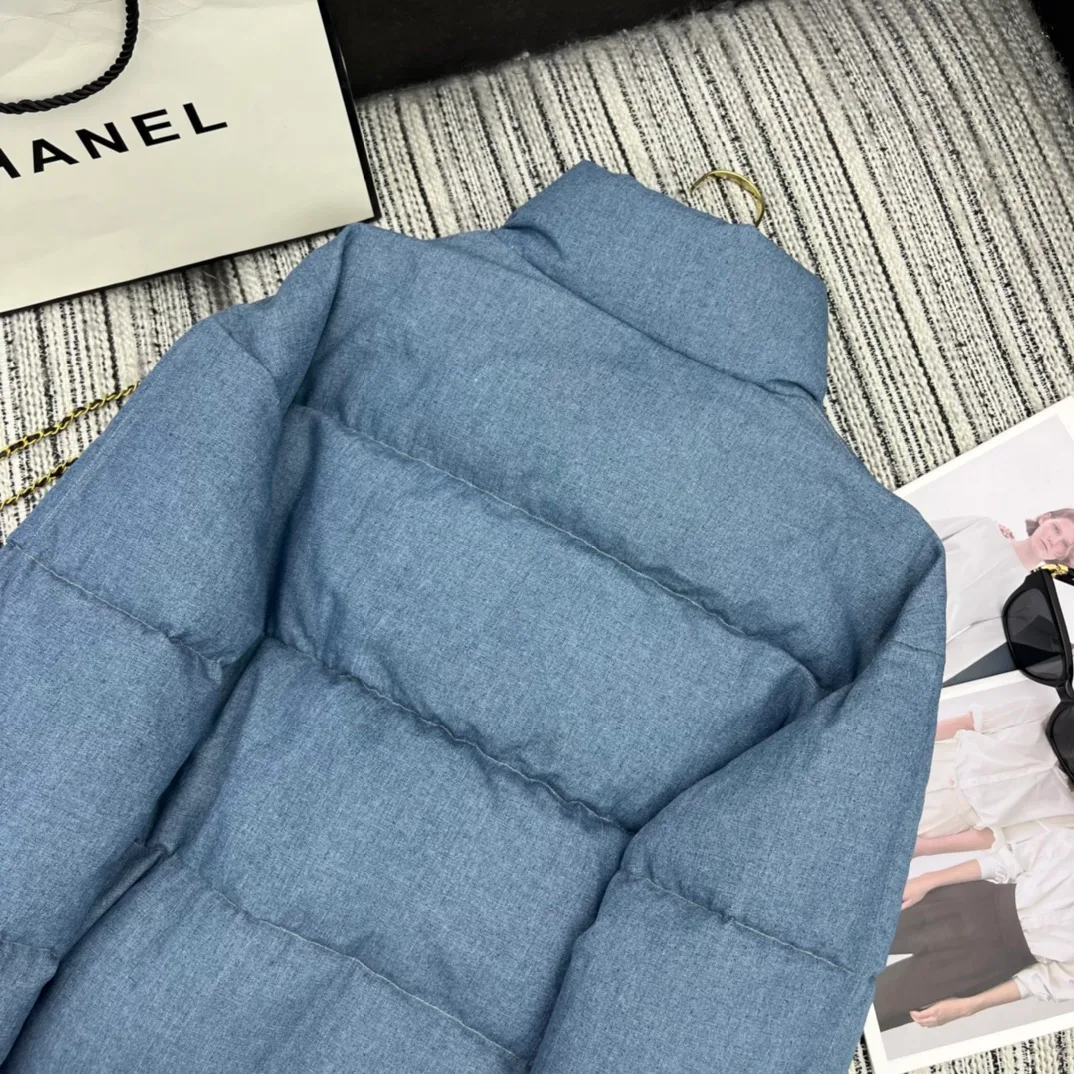 Куртки И Пуховики Женские Chanel 4815