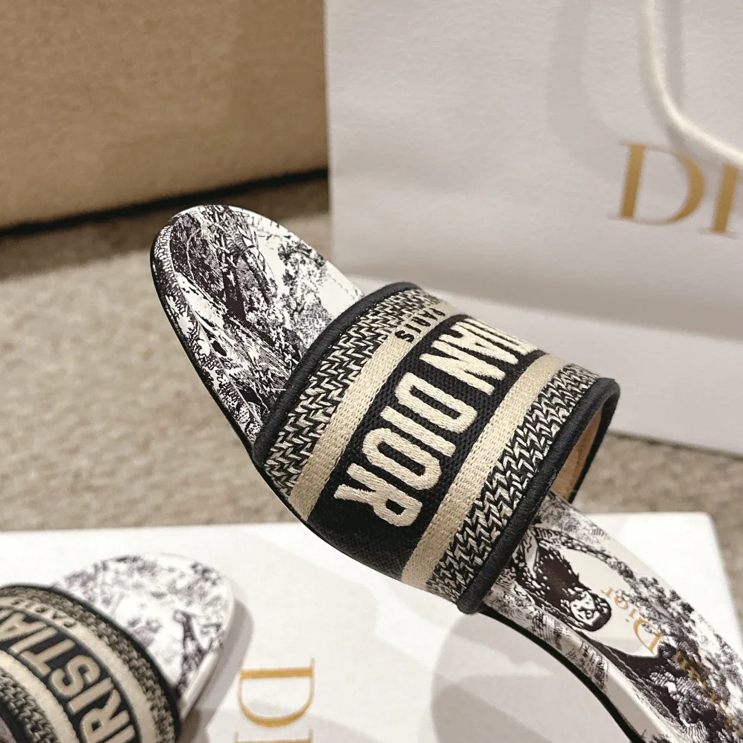 Босоножки Женские Christian Dior 11599991