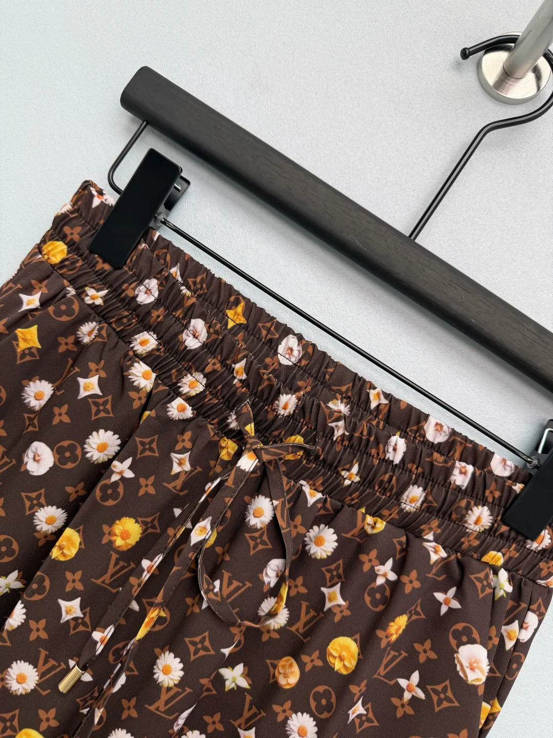 Брюки Женские Louis Vuitton 11873470