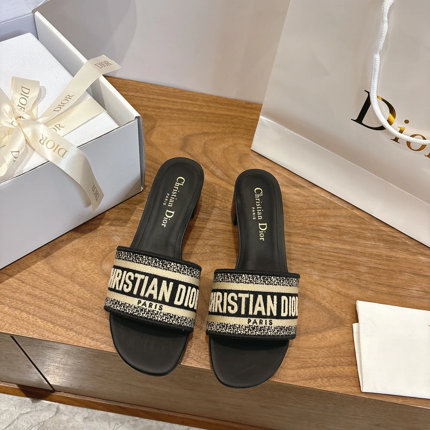 Босоножки Женские Christian Dior 1137339