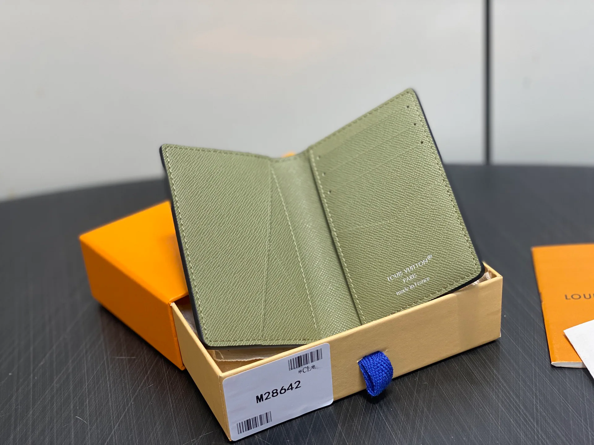Клатчи Женские Louis Vuitton 17499406