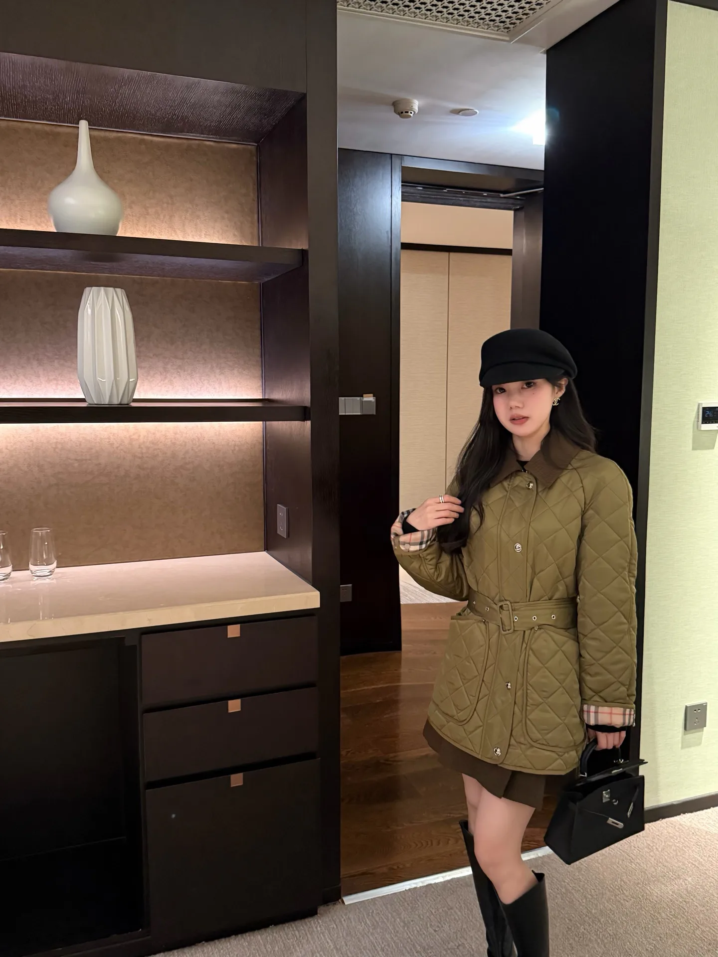 Куртки И Пуховики Женские Burberry 836019