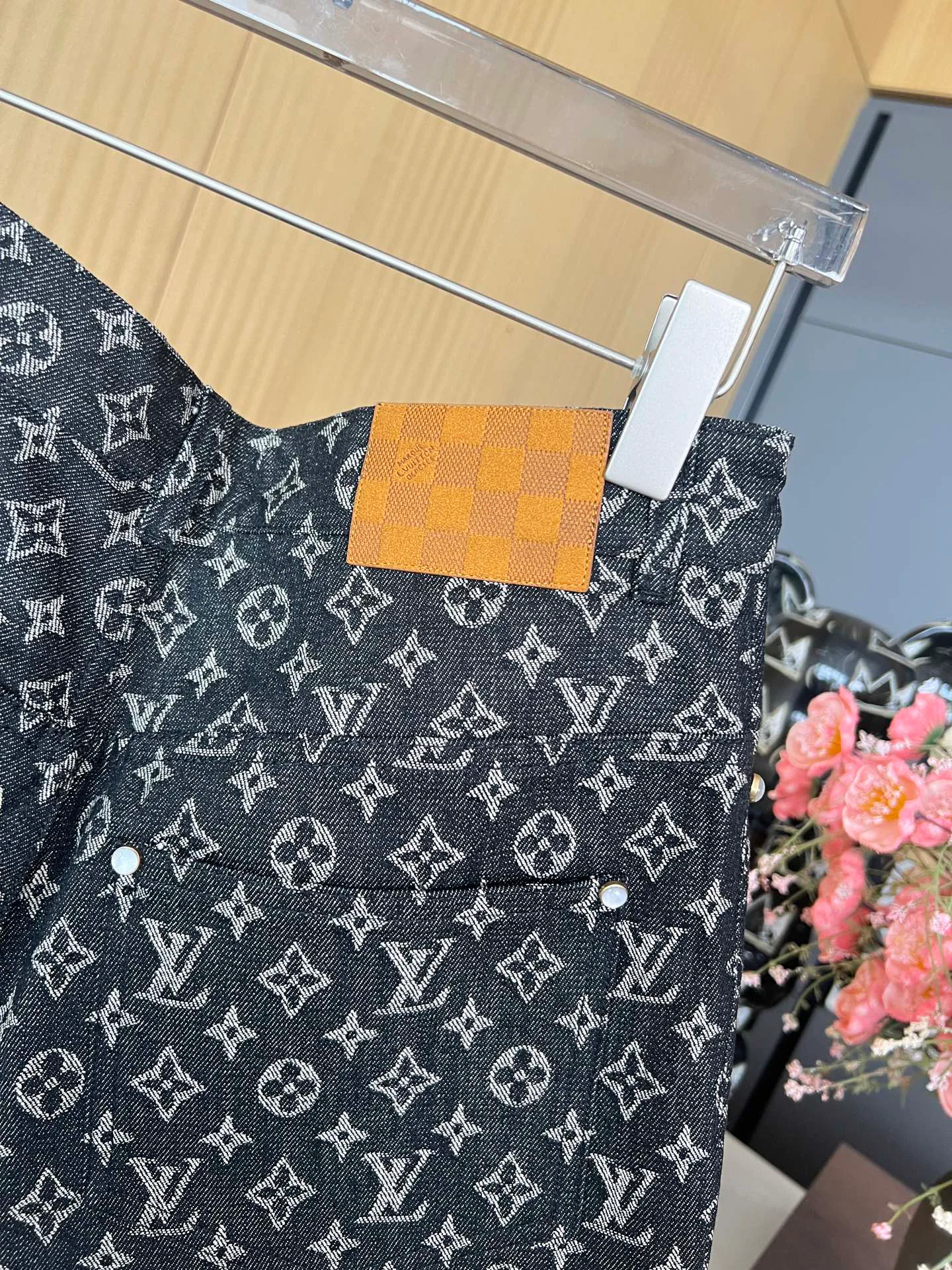 Шорты Женские Louis Vuitton 10281
