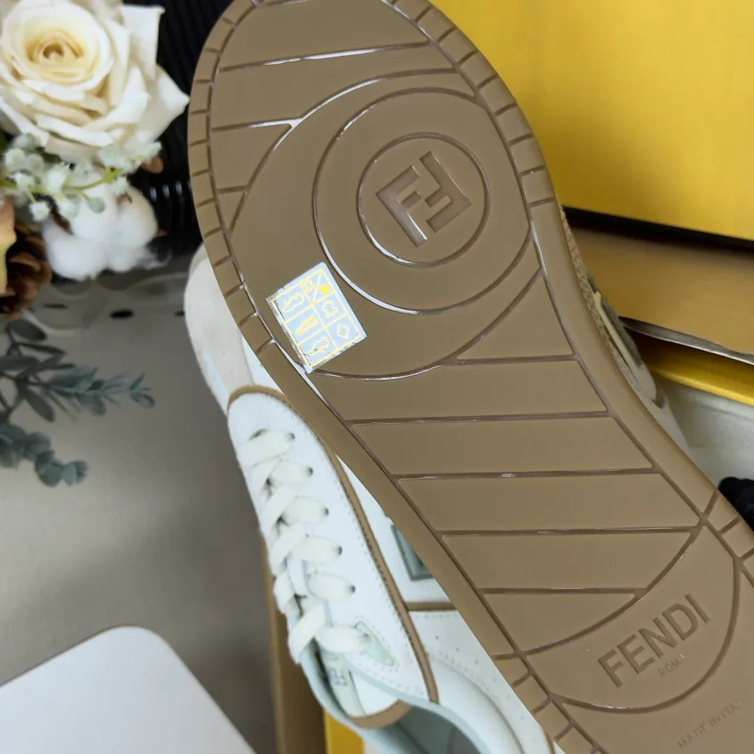 Кроссовки Женские Fendi 92444