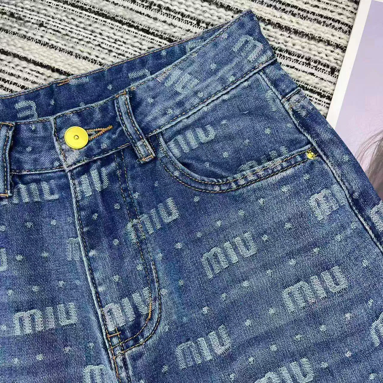 Джинсы Женские Miu Miu 11227154