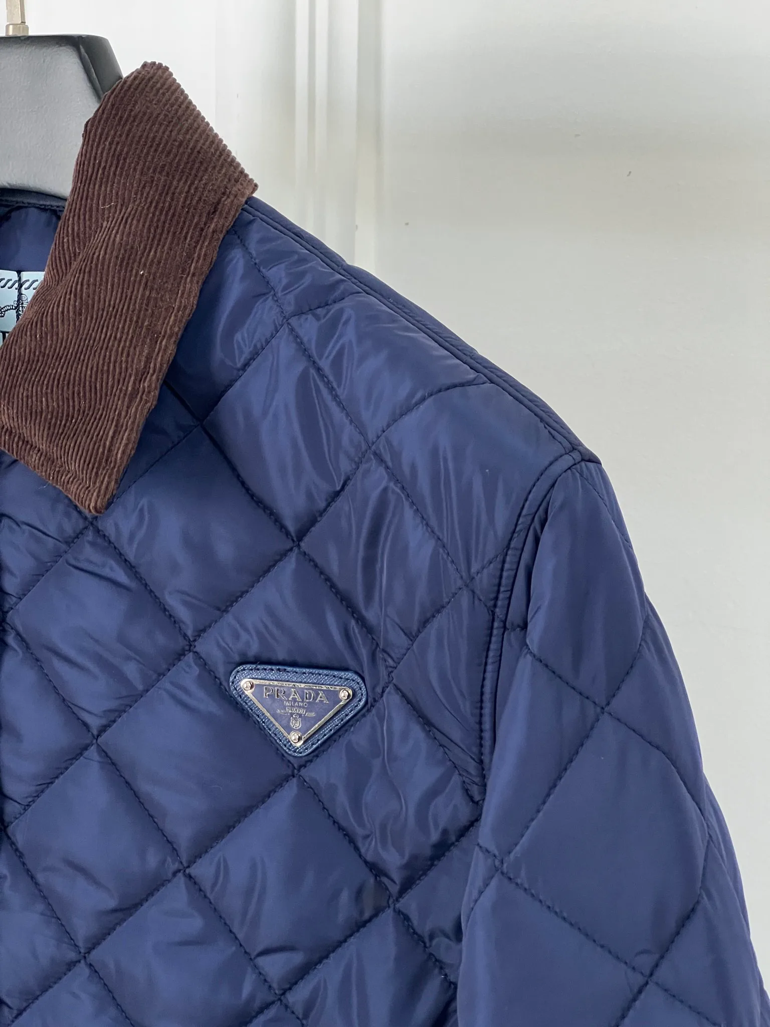 Куртки И Пуховики Женские Prada 9269375