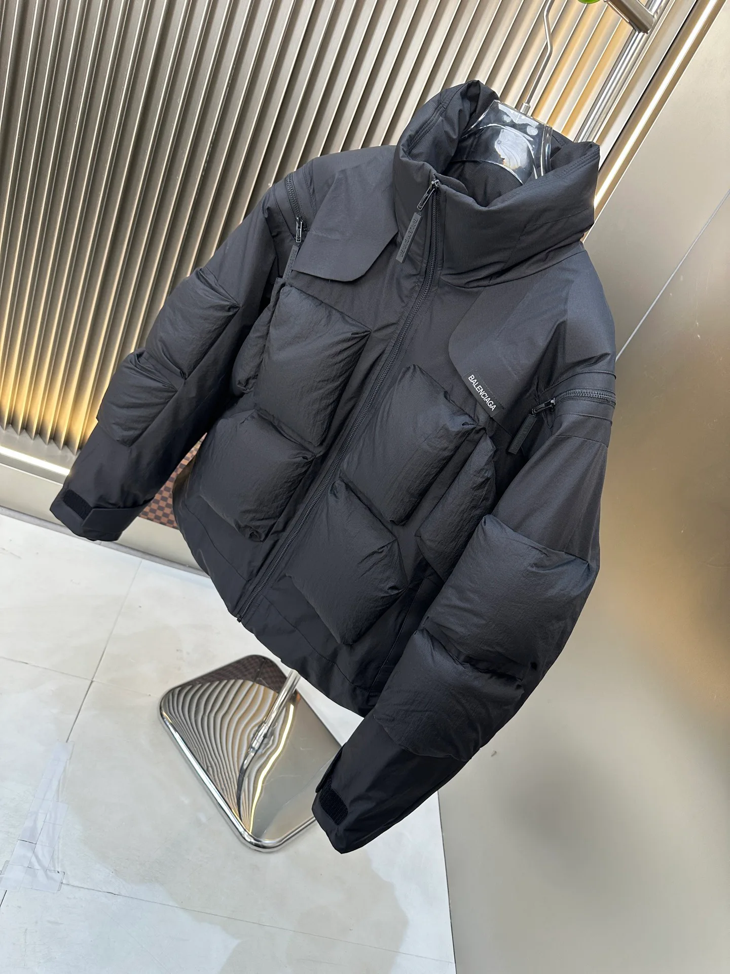 Куртки И Пуховики Женские Balenciaga 788976