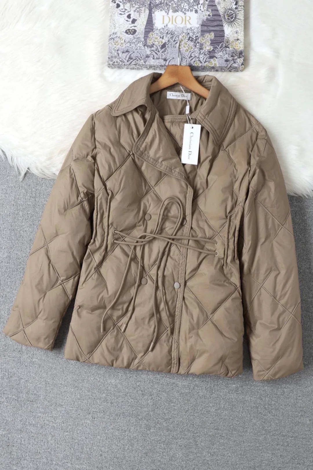 Куртки И Пуховики Женские Christian Dior 6010378