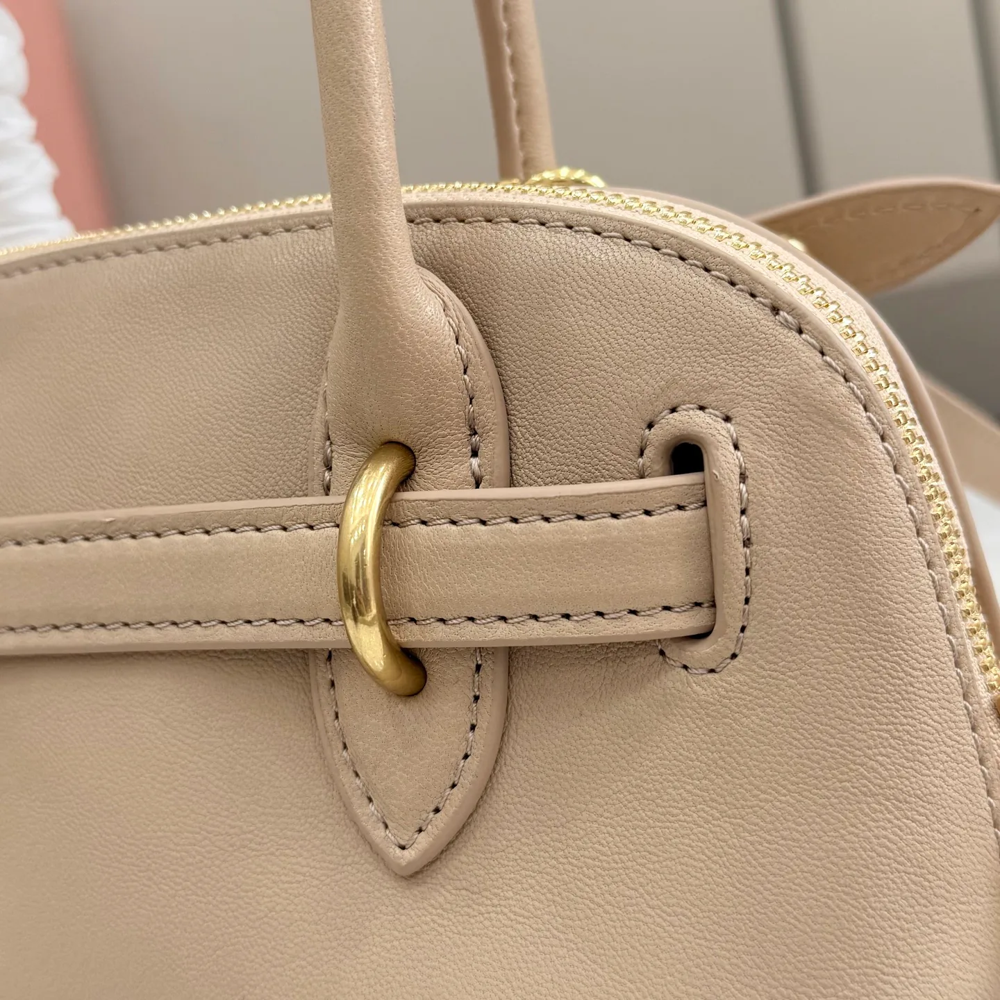 Классические Сумки Женские Miu Miu 11872250