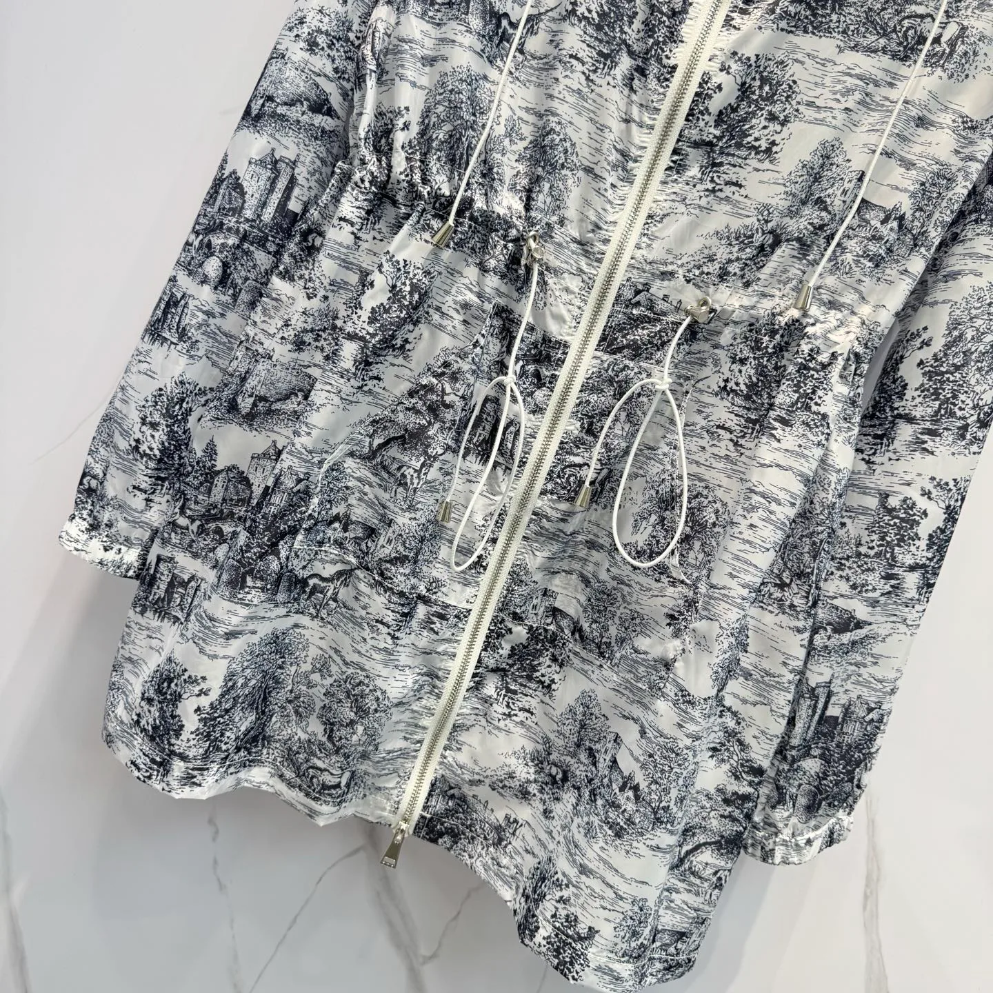 Куртки И Пуховики Женские Christian Dior 29314