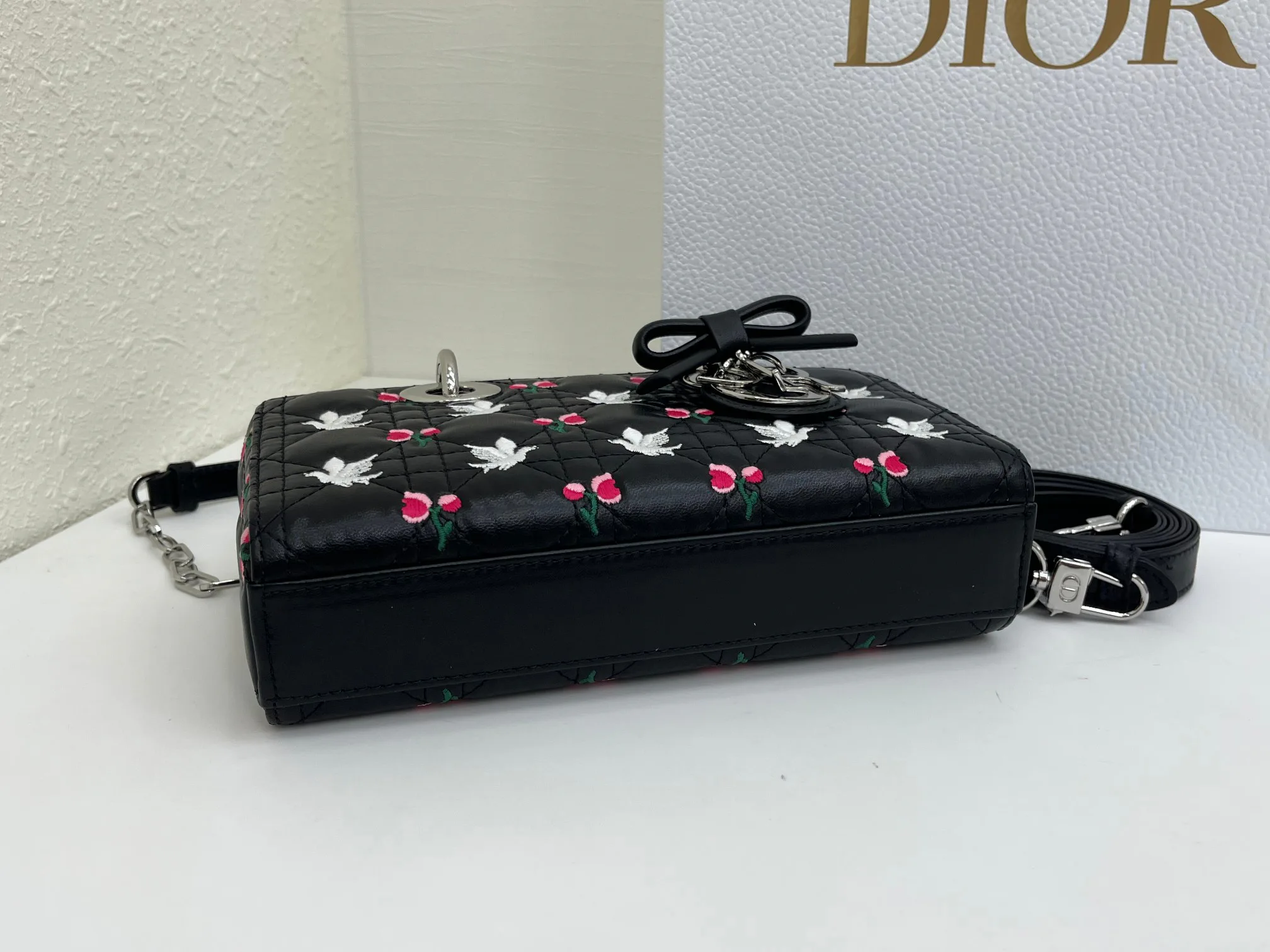 Классические Сумки Женские Christian Dior 17407058