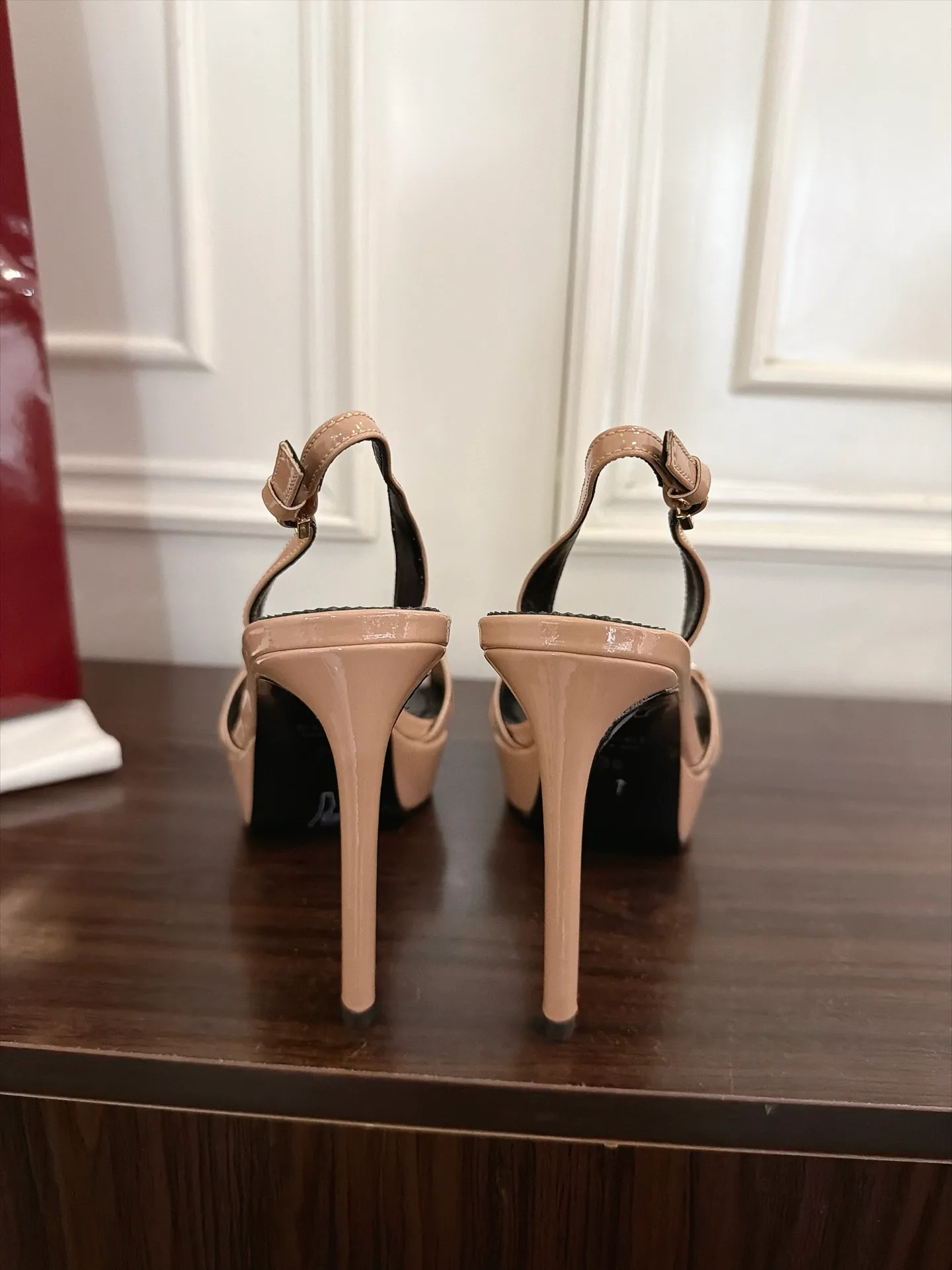 Босоножки Женские Gucci 19519868