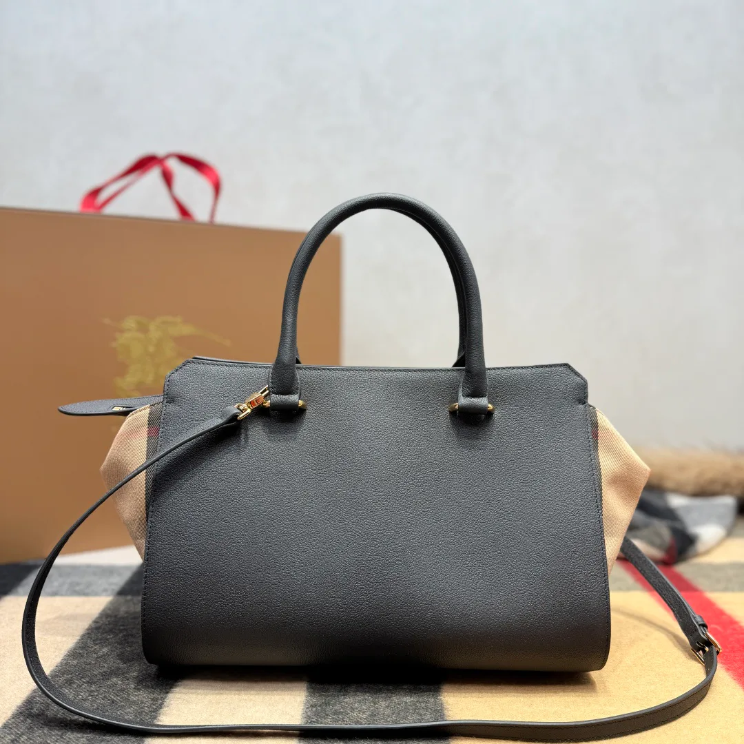 Классические Сумки Женские Burberry 11017441