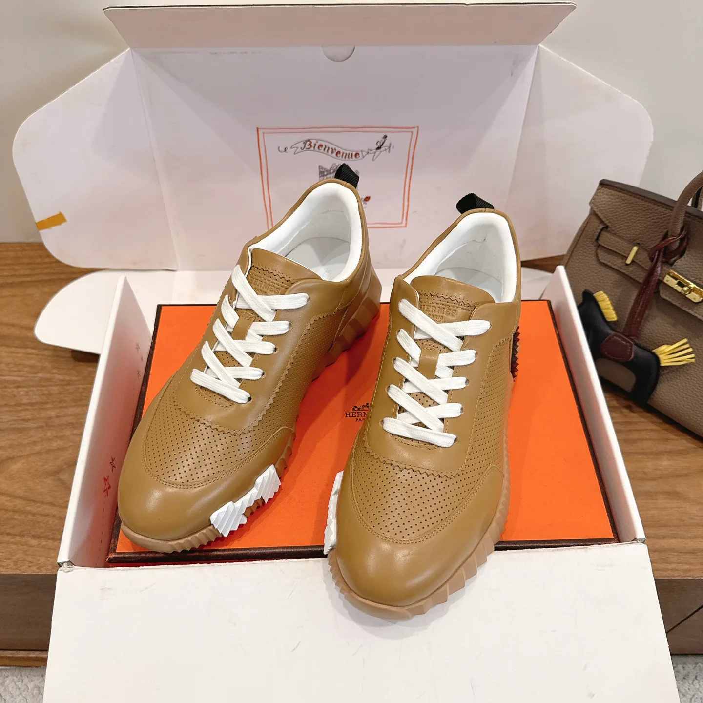 Кроссовки Женские Hermes 11336544