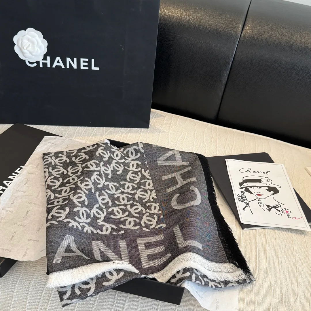Шарфы Chanel 18449894