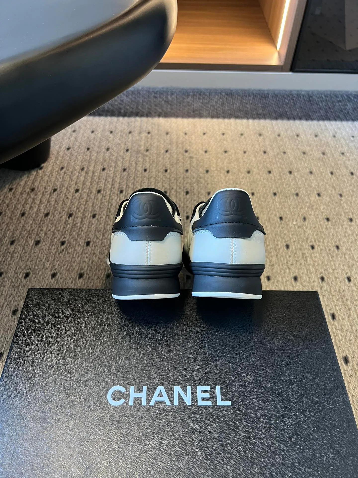 Кроссовки Женские Chanel 11394676