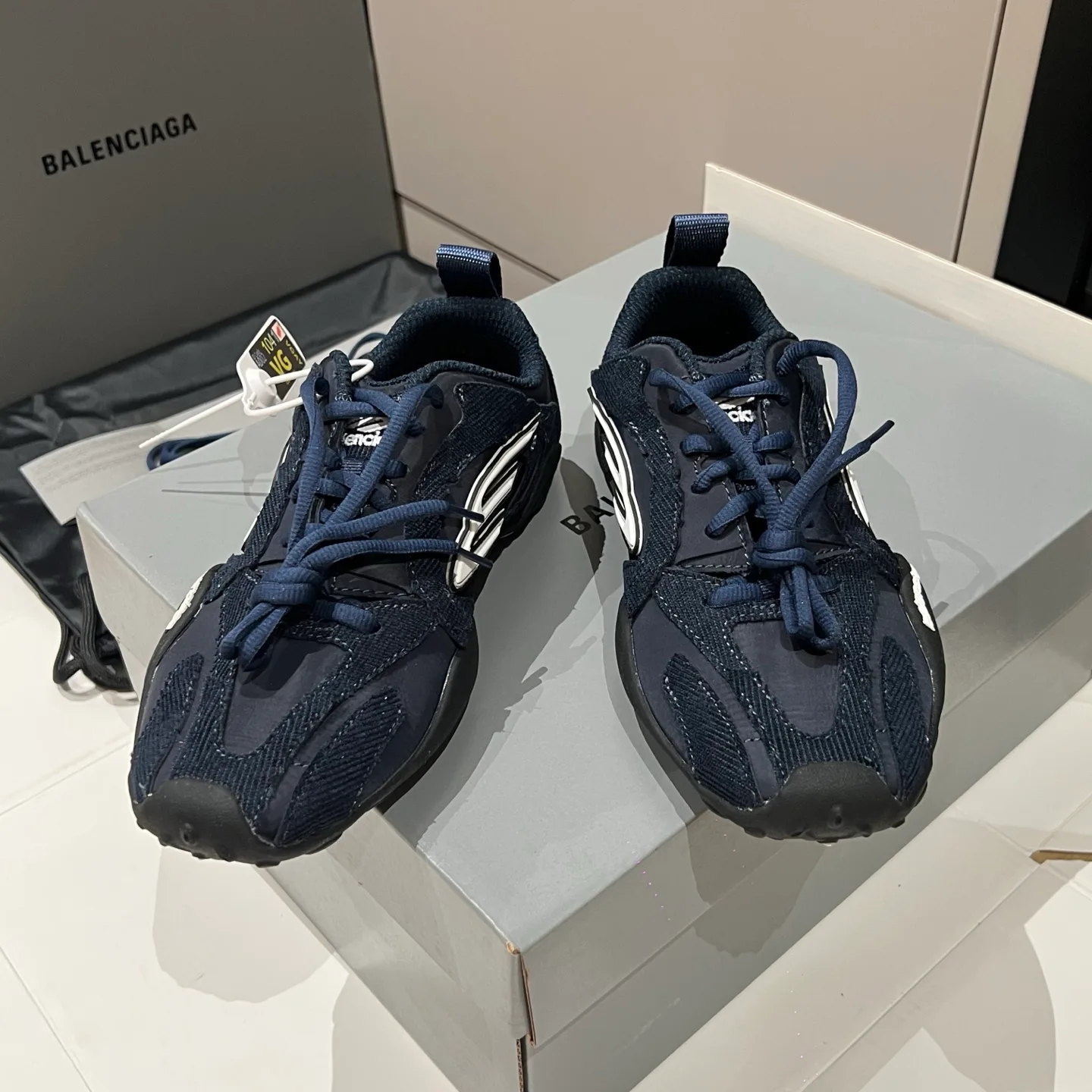 Кроссовки Женские Balenciaga 12948700
