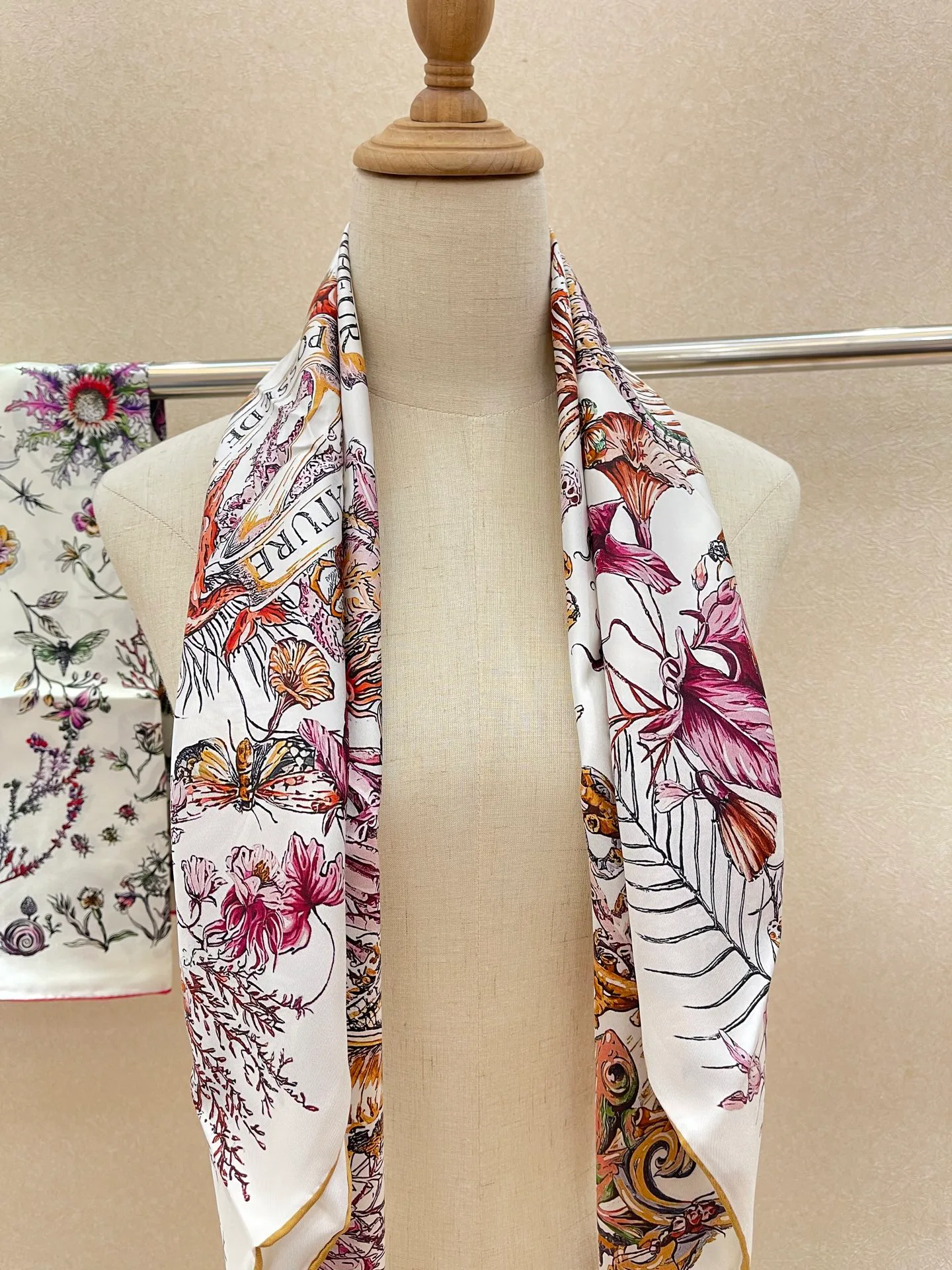 Шарфы Christian Dior 16267