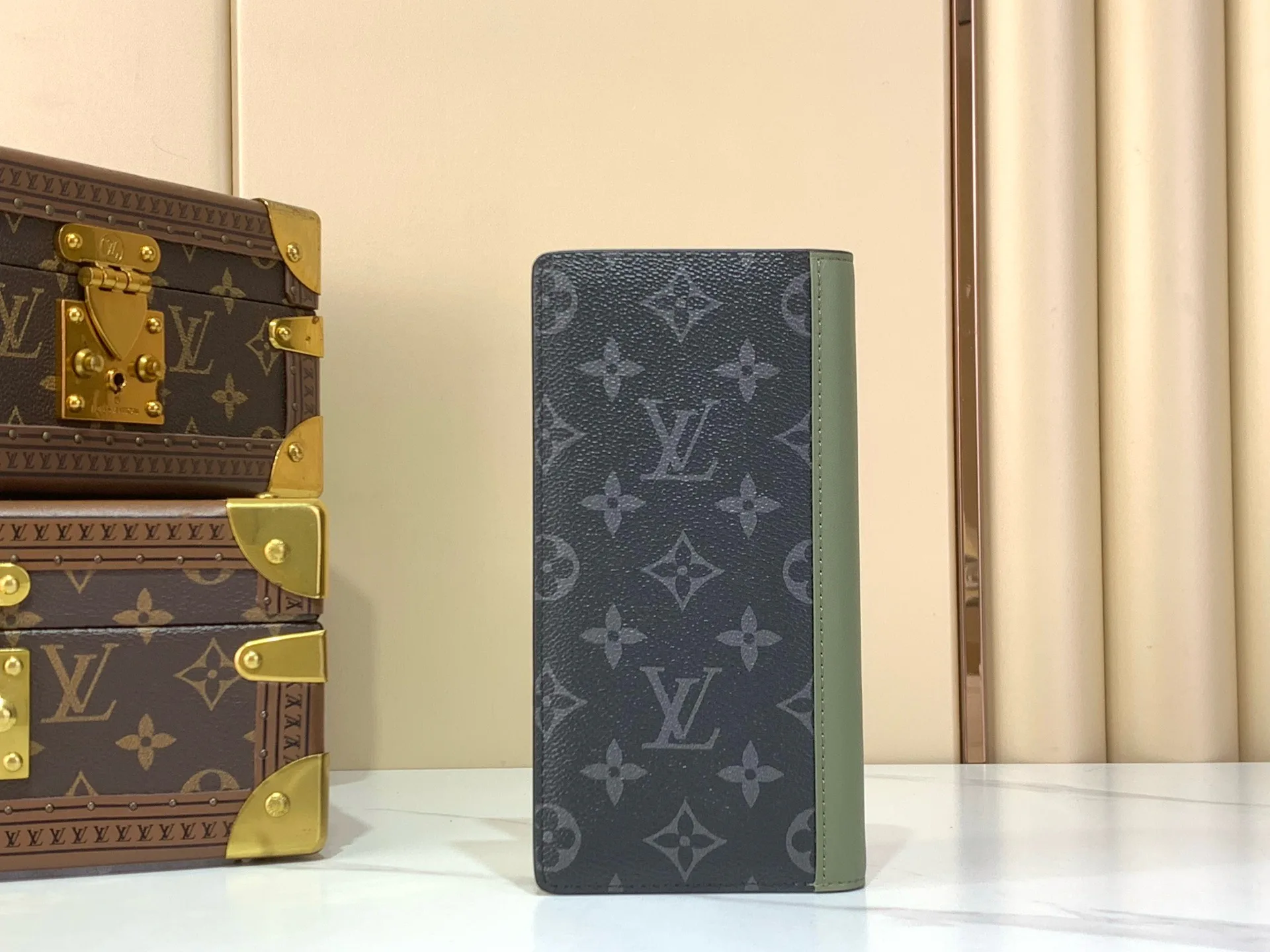 Клатчи Женские Louis Vuitton 17499383
