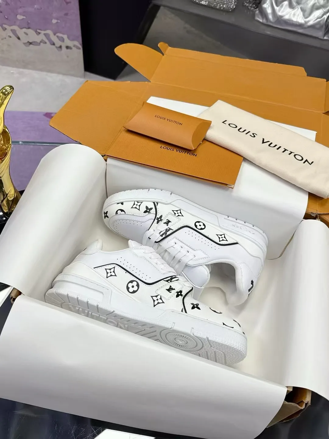 Кроссовки Женские Louis Vuitton 155165