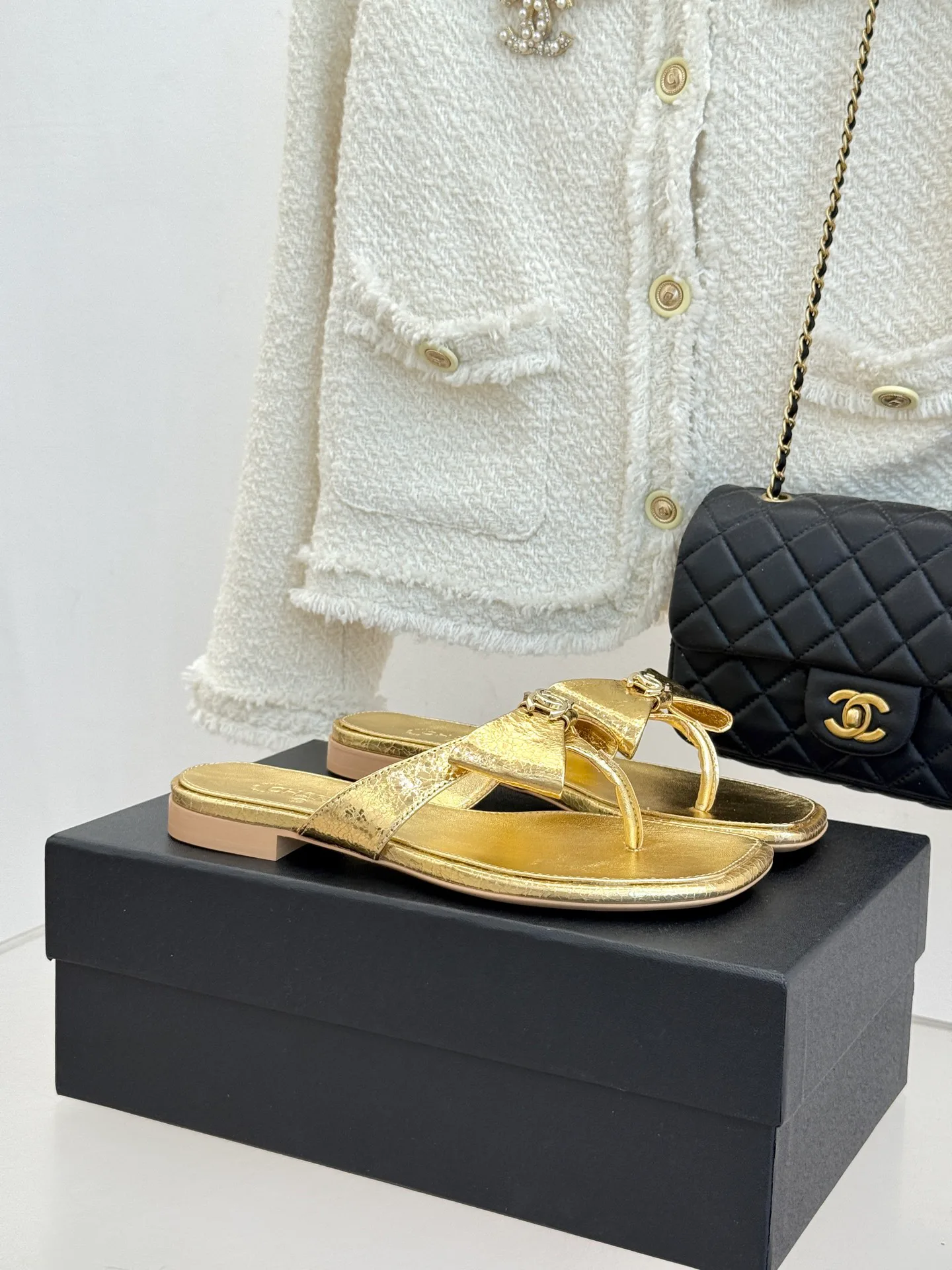Шлепанцы Женские Chanel 16965748