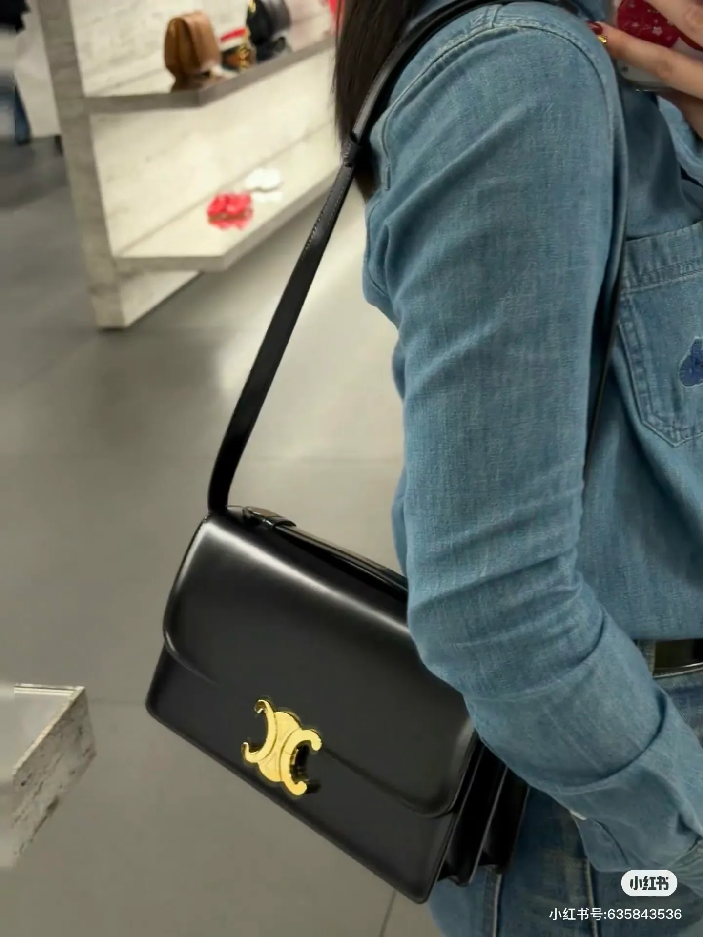 Классические Сумки Женские Celine 11664924