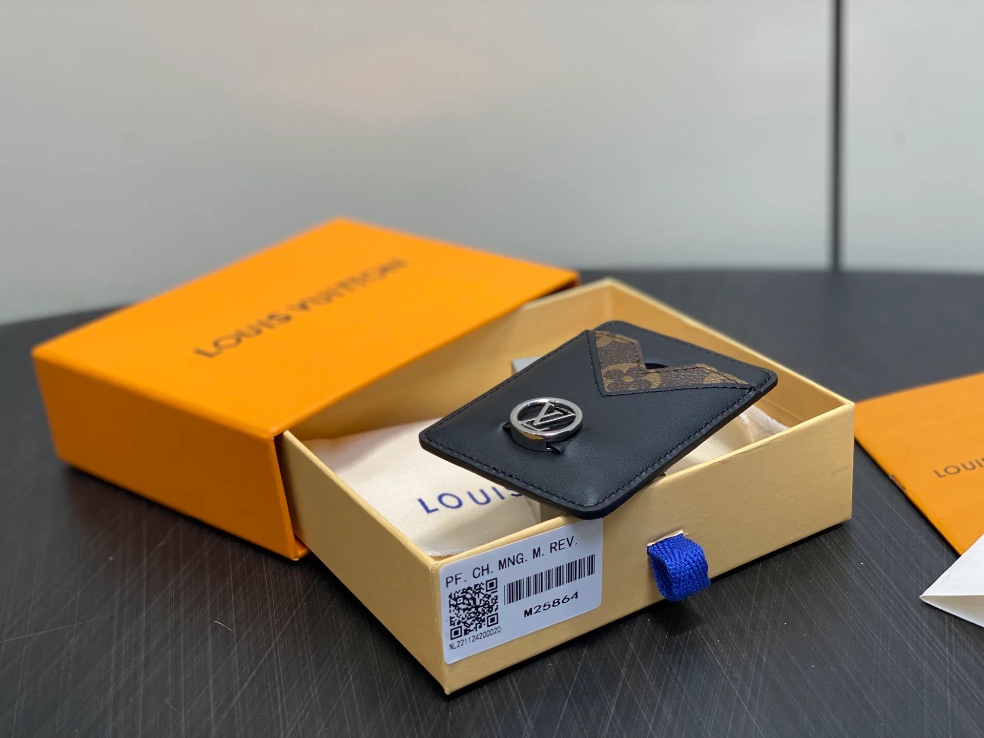 Кошельки Louis Vuitton 13209848