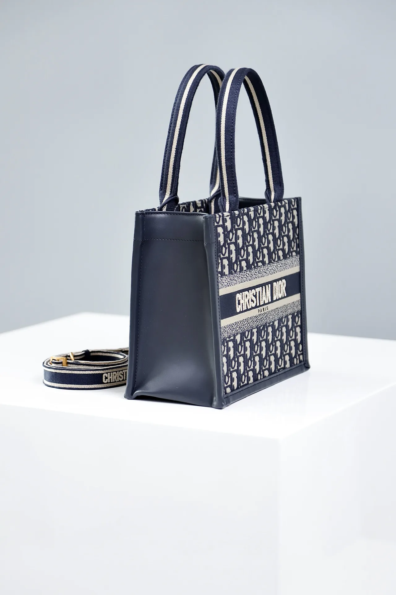 Классические Сумки Женские Christian Dior 11564966